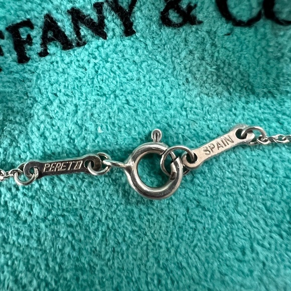 Tiffany & Co Open Heart Pendant Necklace - Picture 4 of 6